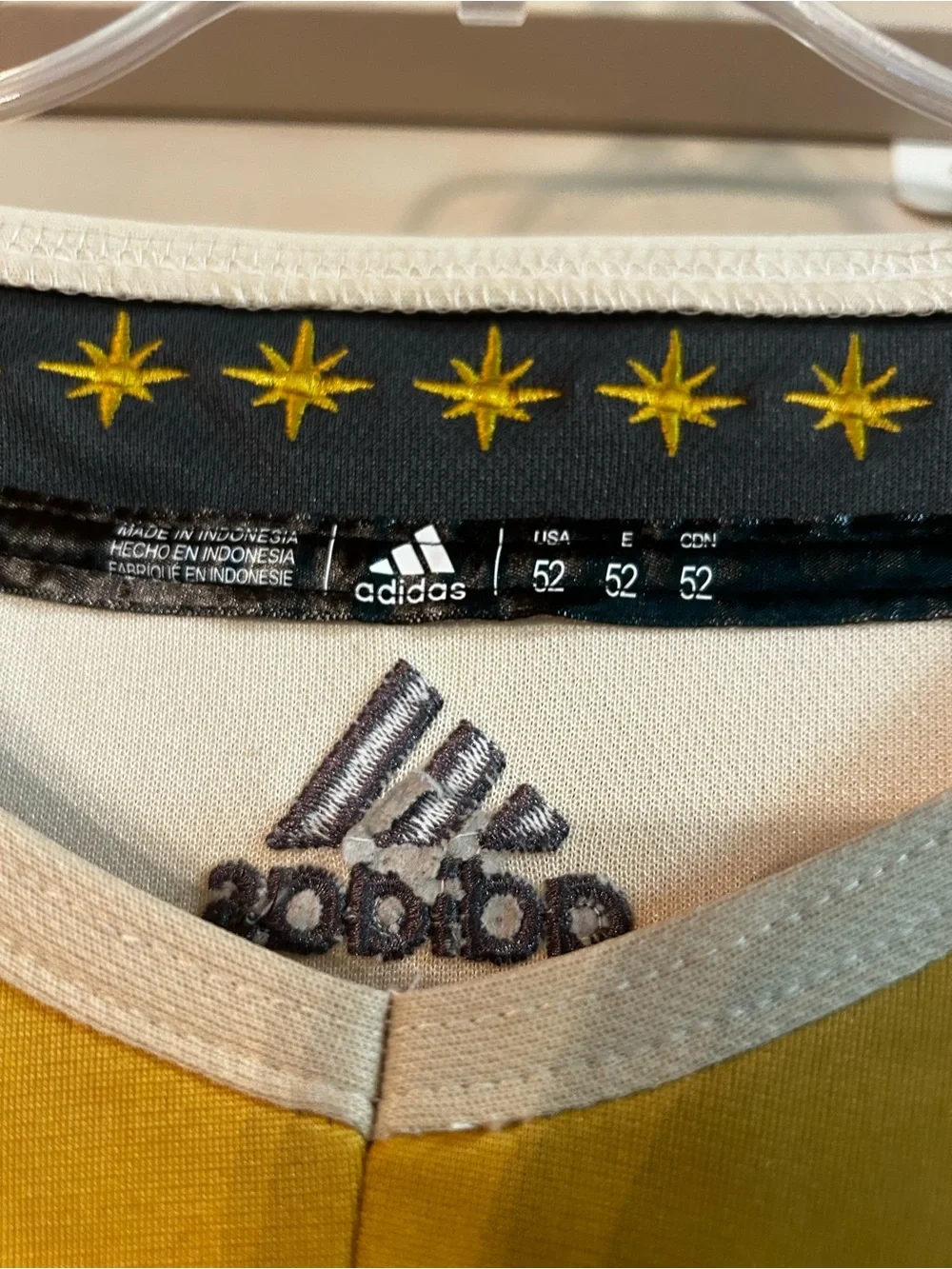 NEW Rare & Unique adidas NHL Gold & Creme Hockey Jersey Vegas #71 Karlsson Large